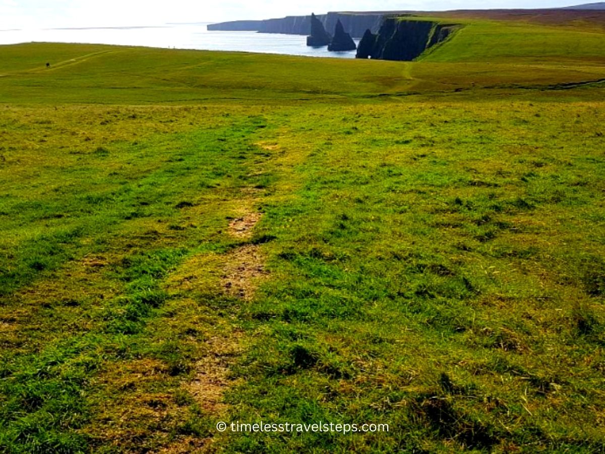 a well trodden path leading to the Duncansby Stack and the first glimpse of the Stacks of Duncansby 