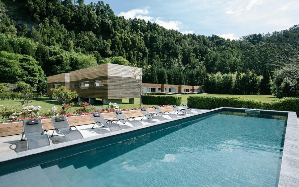 Furnas Lake Villas