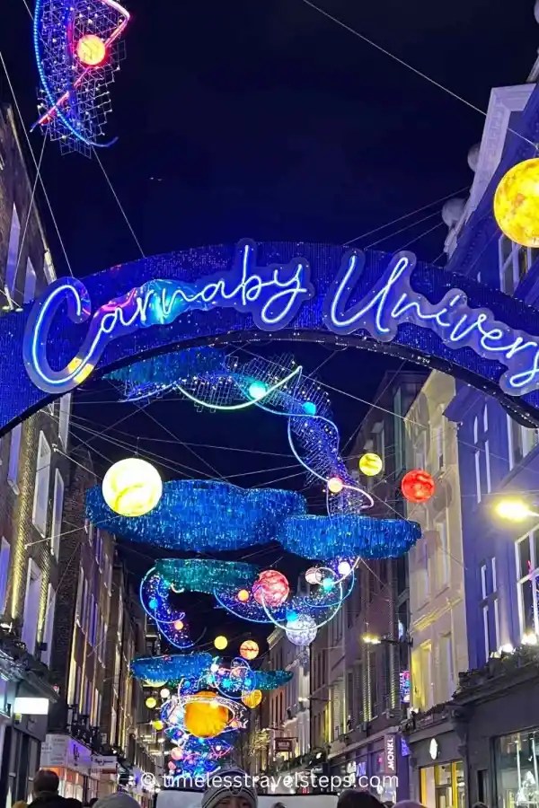 Carnaby Universe Christmas '23 © timelesstravelsteps.com