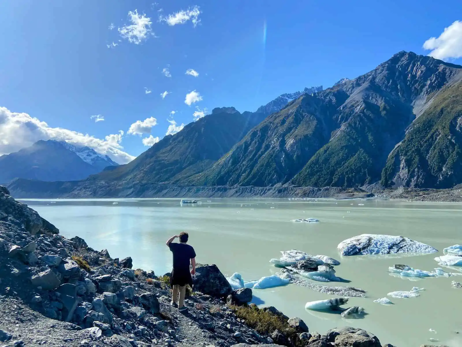 Colin hiking around Lake Tasman at Aoraki Mt Cook