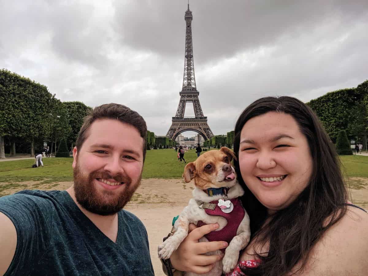 Colin, Riana and Ellie selfie in front of the Eiffel Tower