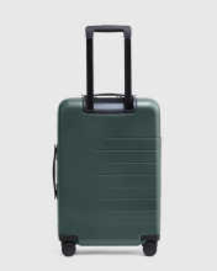 Expandable Carry-On Hard Shell Suitcase