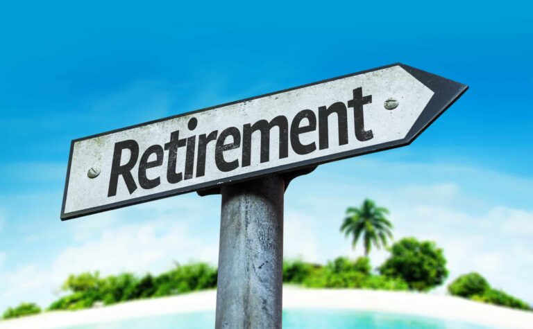 How to Prepare for Financial Challenges When Retiring Overseas