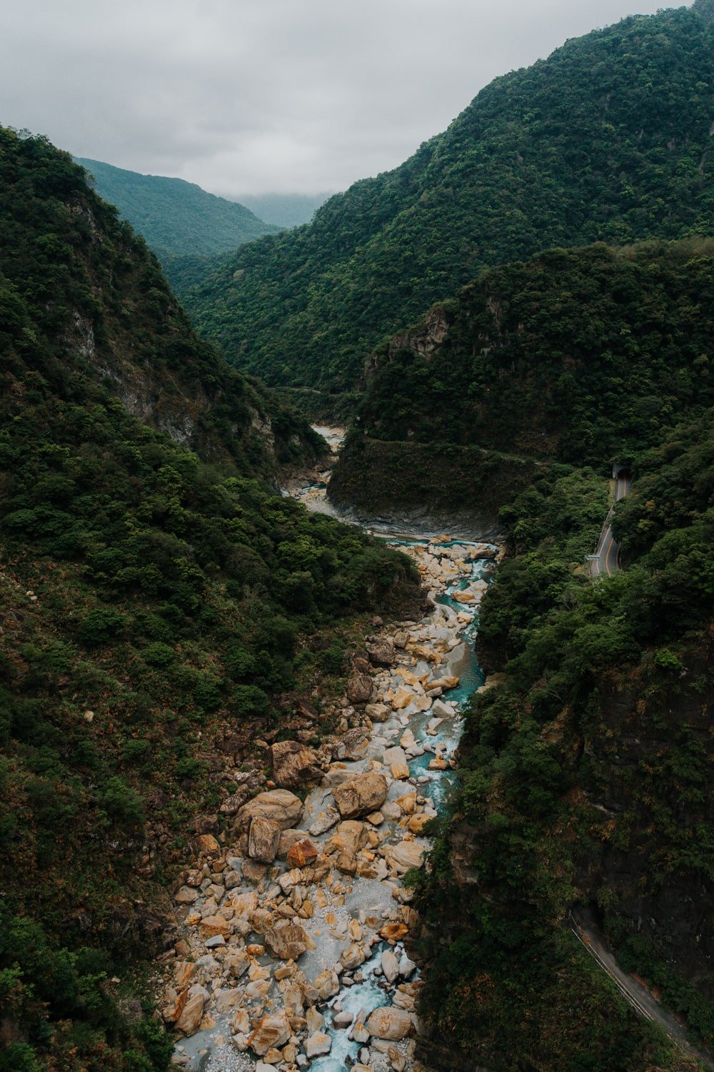 Panoramic view of the Liwu River carving out the Taroko Gorge inside Taroko National Park, Taiwan.