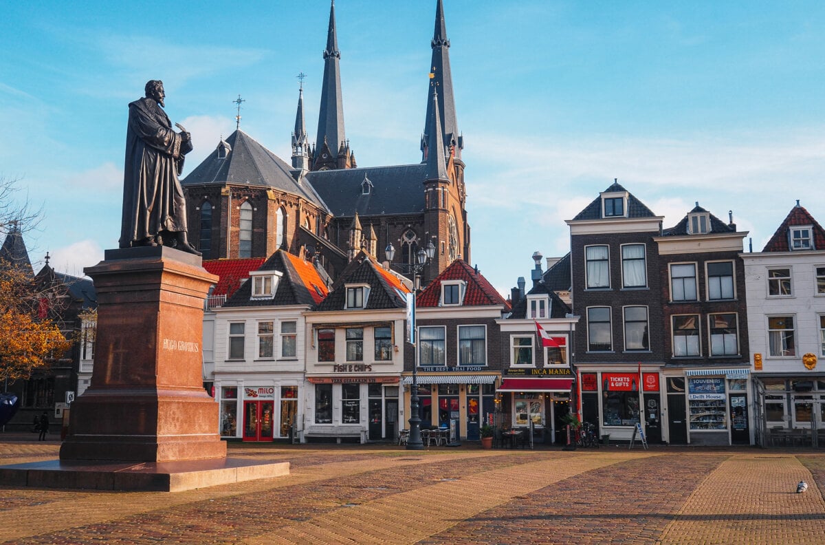 Hugo Grotius Statue in Markt, Delft