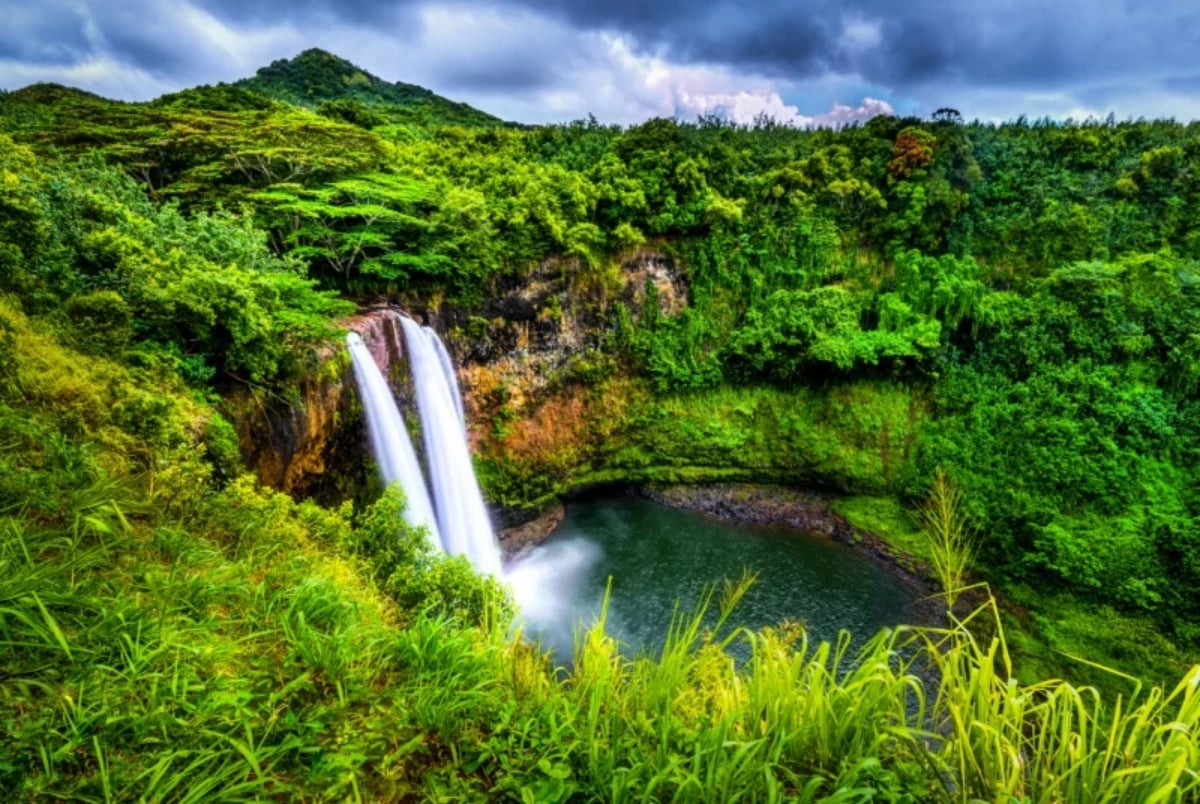 Wailua Falls scenery in Kauai, Hawaii