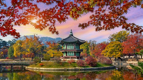 tawatchaiprakobkit/Getty Images Entry to the Gyeongbokgung Palace in North Seoul is free if you wear hanbok, the traditional Korean clothing (Credit: tawatchaiprakobkit/Getty Images)