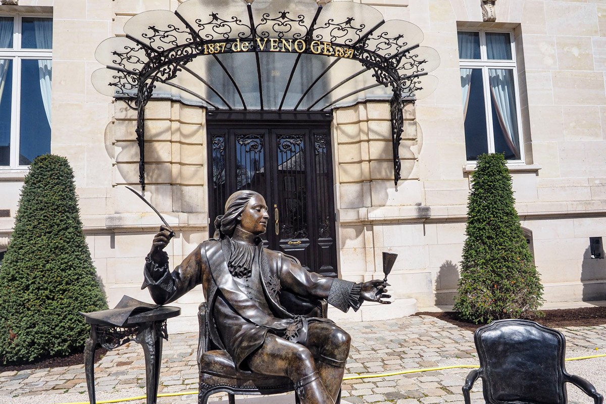 A statue at the Chateau de Venoge on the Avenue de Champagne in Epernay. 