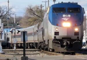 How to take the train in Michigan: Amtrak ticket prices, lines, amenities