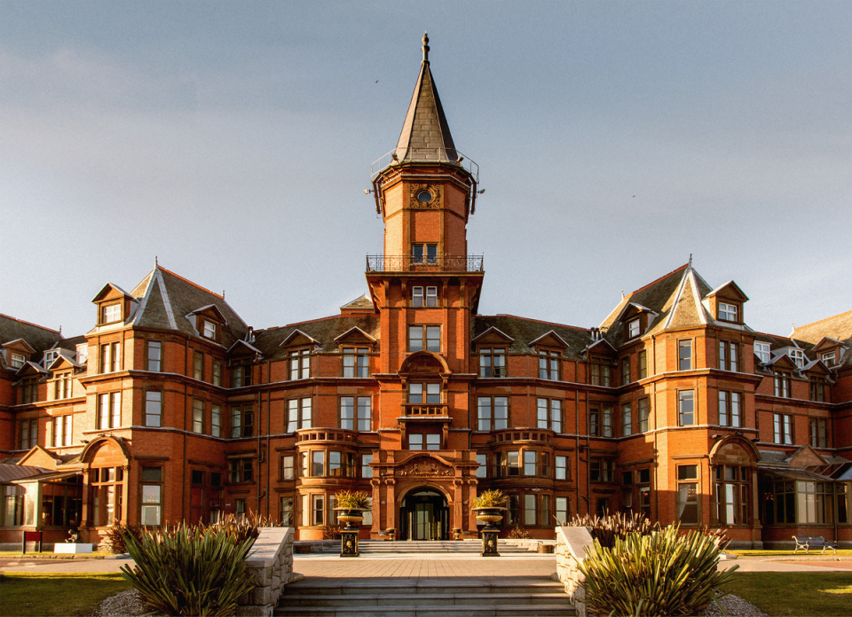 A night’s shut-eye at Slieve Donard comes free on 29 February (Marine & Lawn Hotels & Resorts)