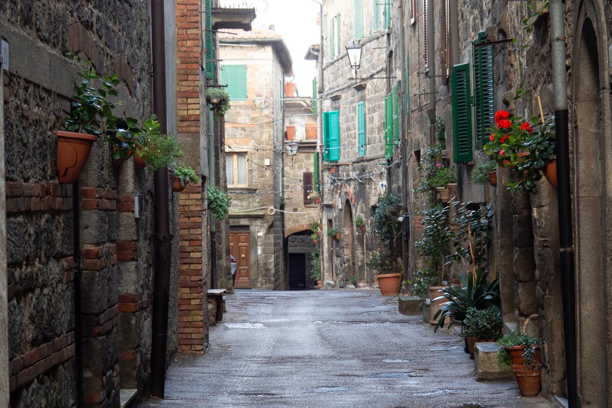 Quaint cobblestone street in Abbadia San Salvatore, Tuscany