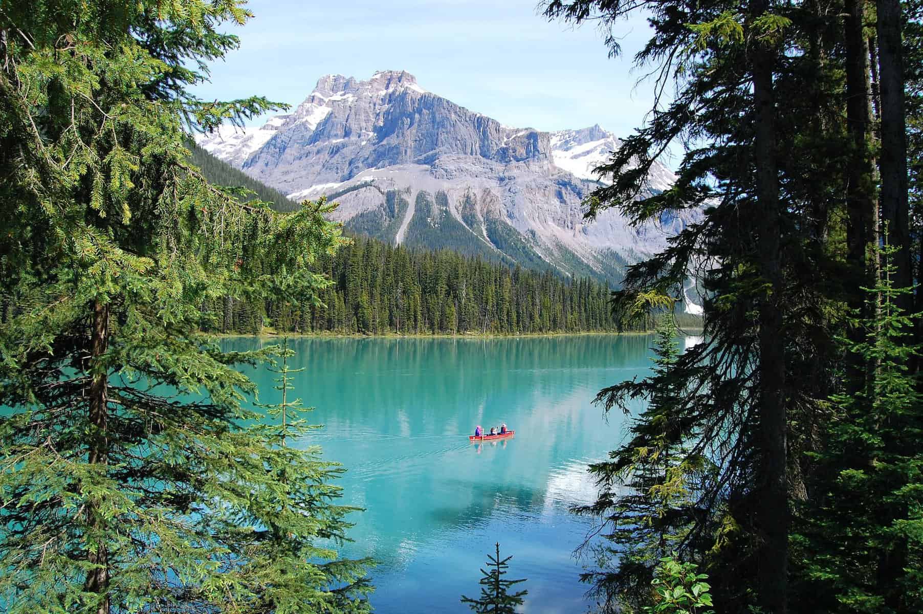 mountains, forests and water in Banff, Alberta, Canada