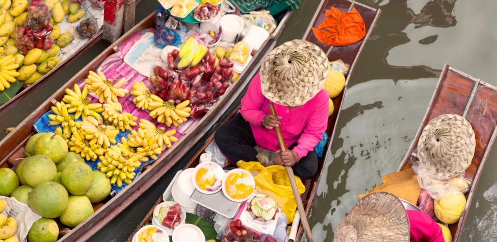 vietnam floating market