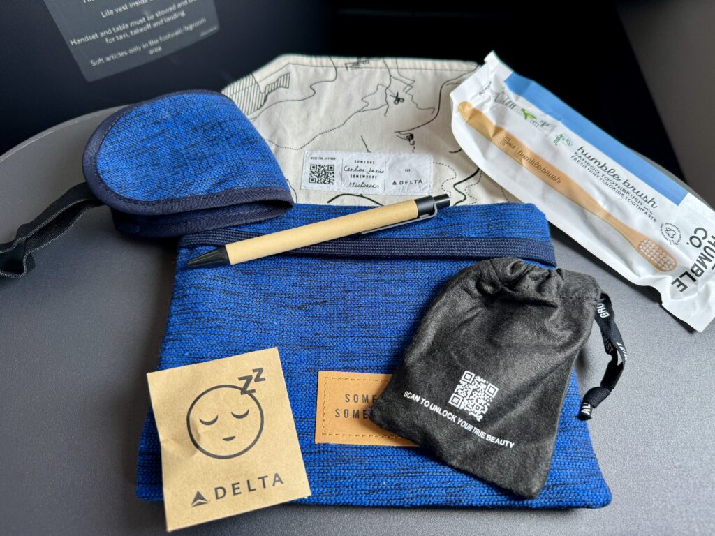 Delta One amenitiy kit items