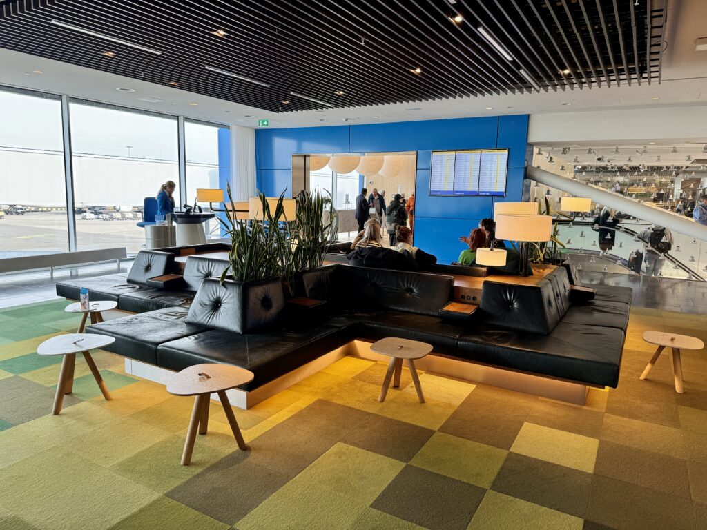 KLM Crown Lounge seating