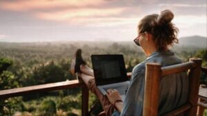 How digital nomads are redefining traditional work culture