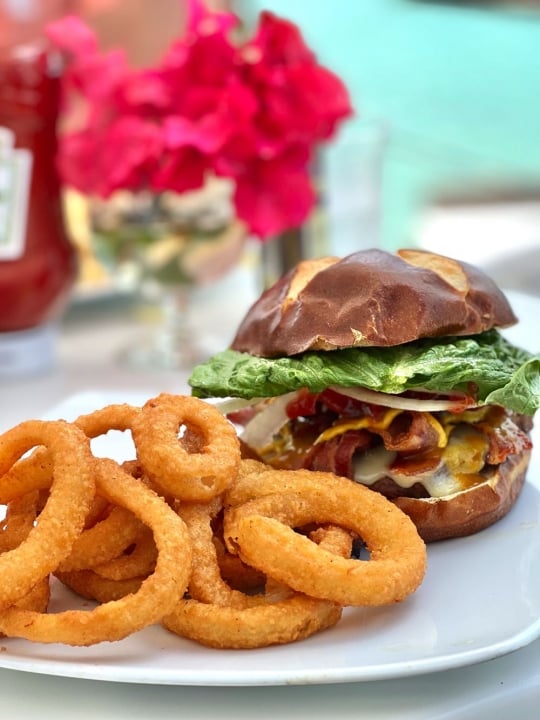 staniel cay restaurants the yacht club food.heic