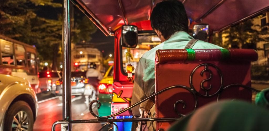 tuk tuk traffic congestion thailand 