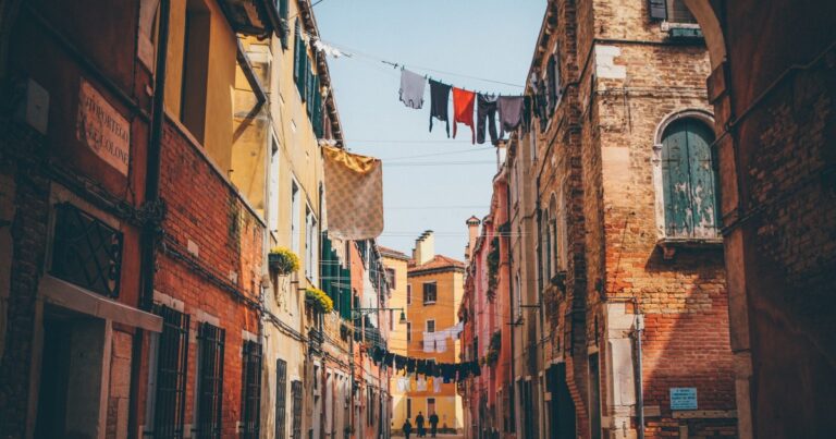 8 things to know before moving to Italy