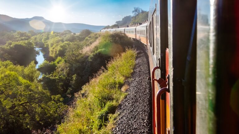 How to plan a Copper Canyon train trip