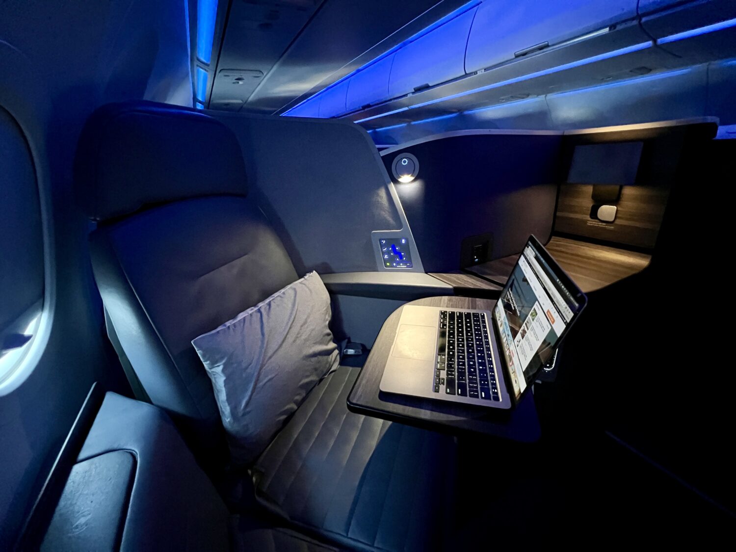 jetblue mint studio