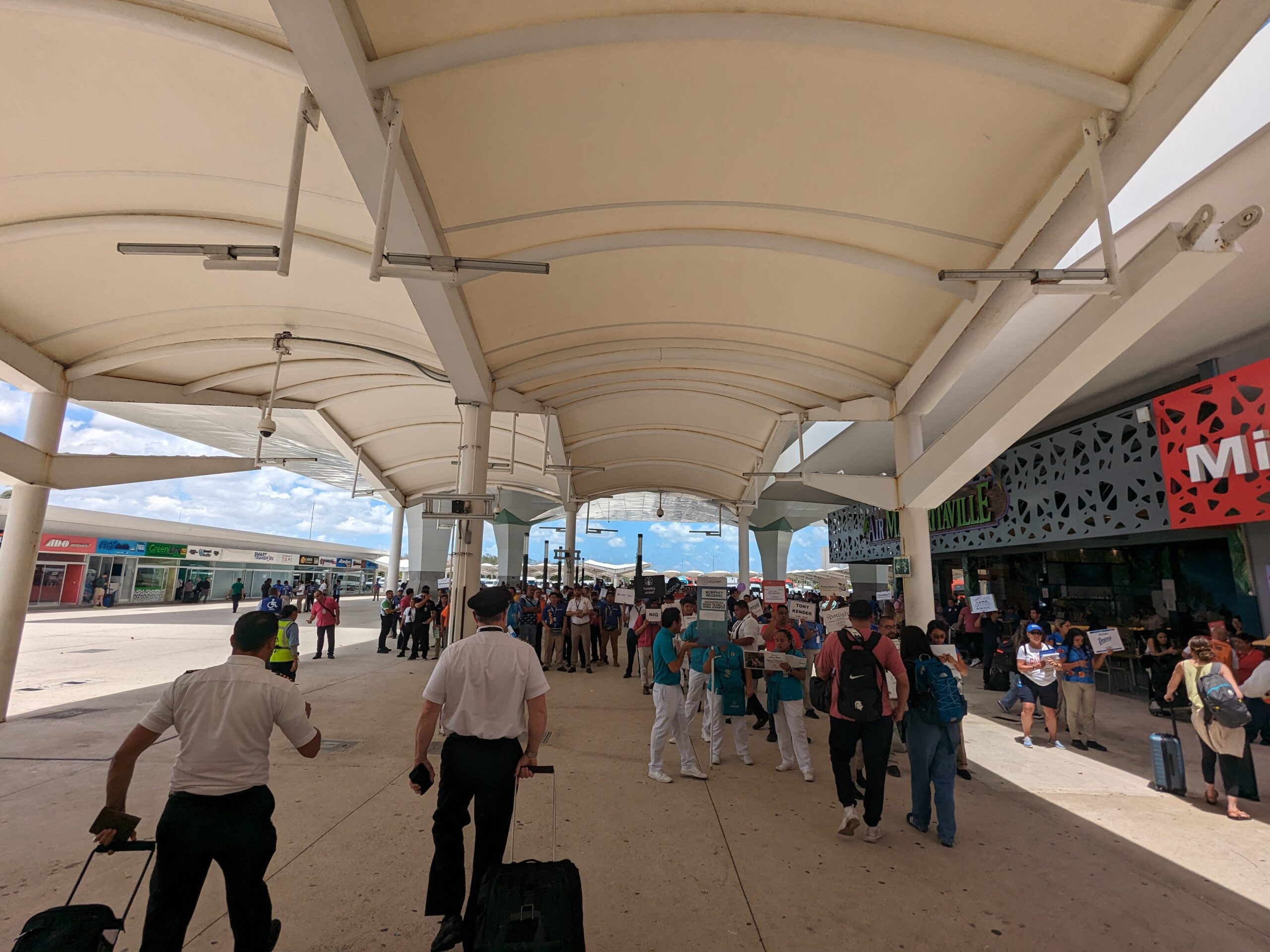 Cancun Airport Touts