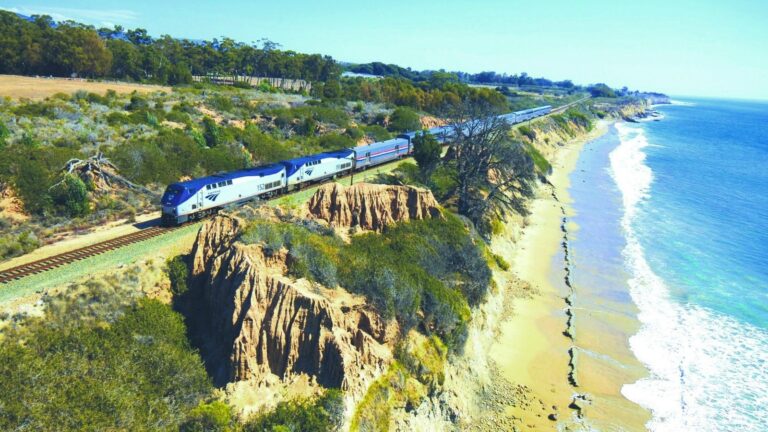 We Dined For 35 Hours On Amtrak's Coast Starlight Train. Here's What You Should Know - Tasting Table