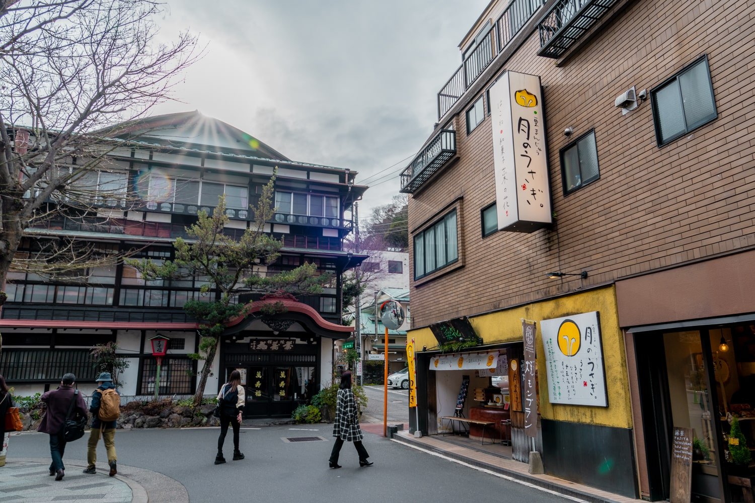 A downtown scene in Hakone-Yumoto with local ryokan