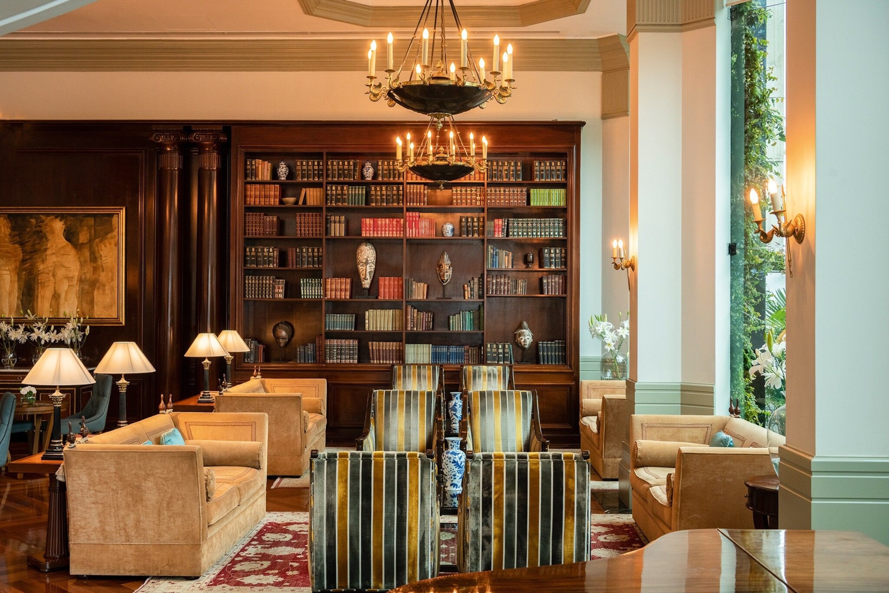 The lobby at Miraflores Park, A Belmond Hotel.