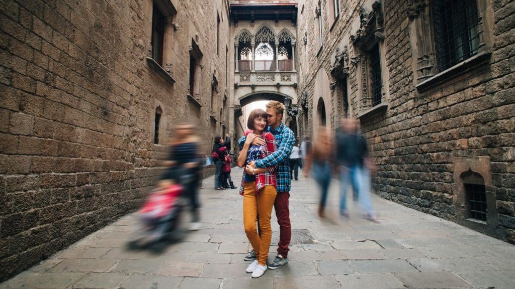 couple in barcelona