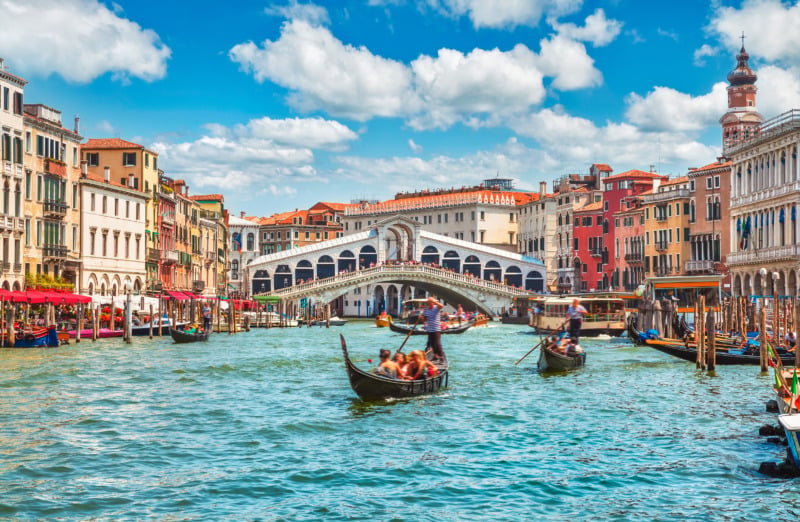 Bridge Rialto on Grand canal, Venice