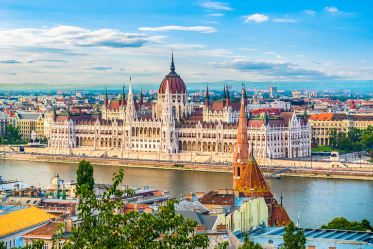 Here's the Cheapest Time to Travel to These Popular European Cities