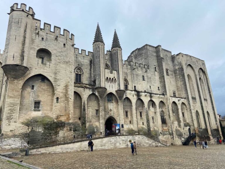 The Top 3 Things to Do in Avignon