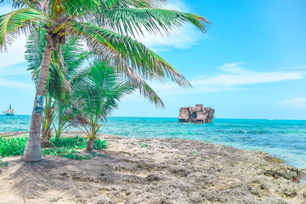 shipwreck on san andres island