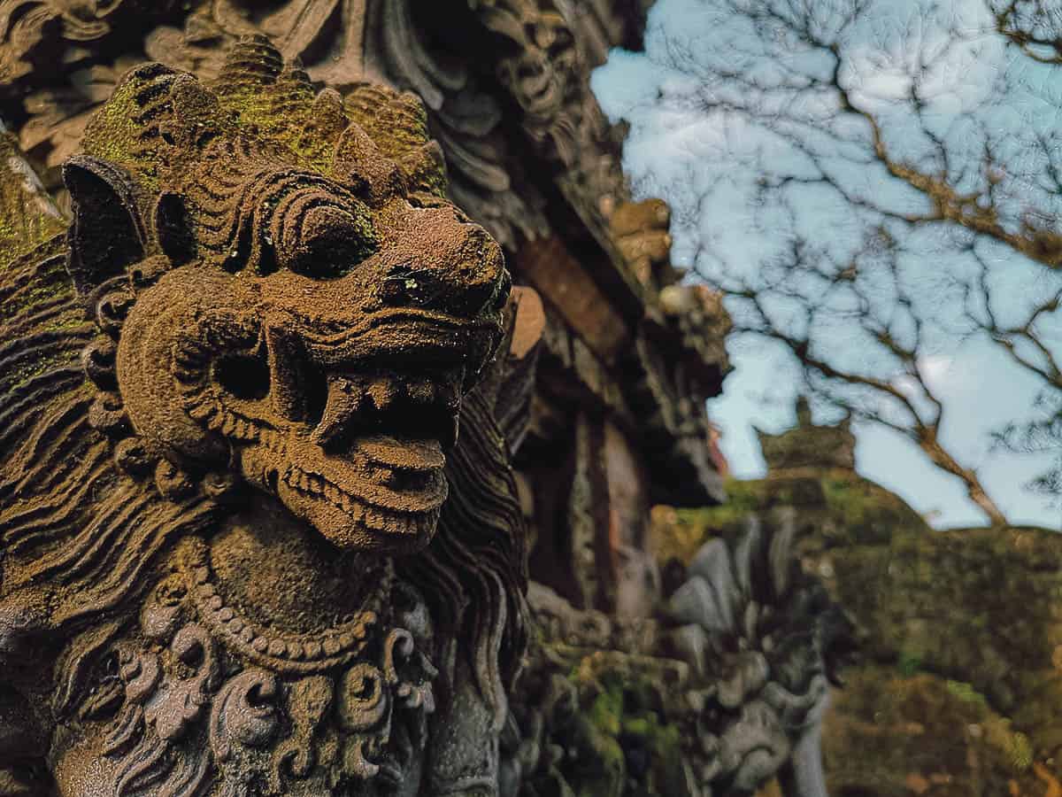 Travel guide to Ubud: Temples in Ubud, Bali, Indonesia