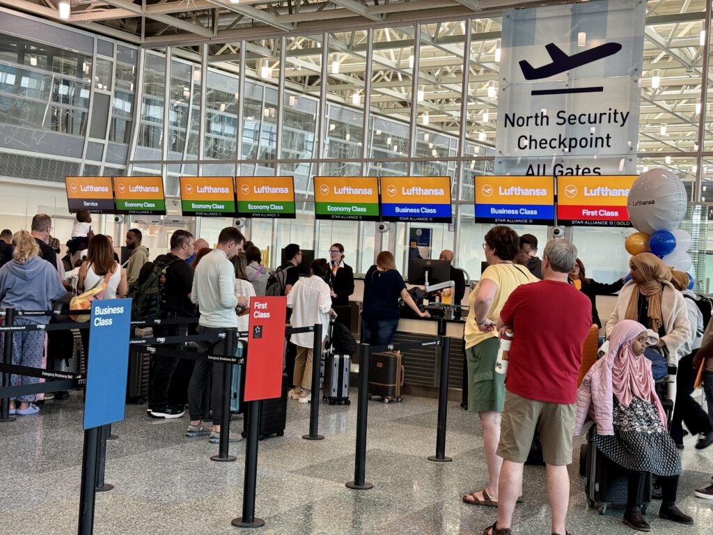 lufthansa check-in MSP