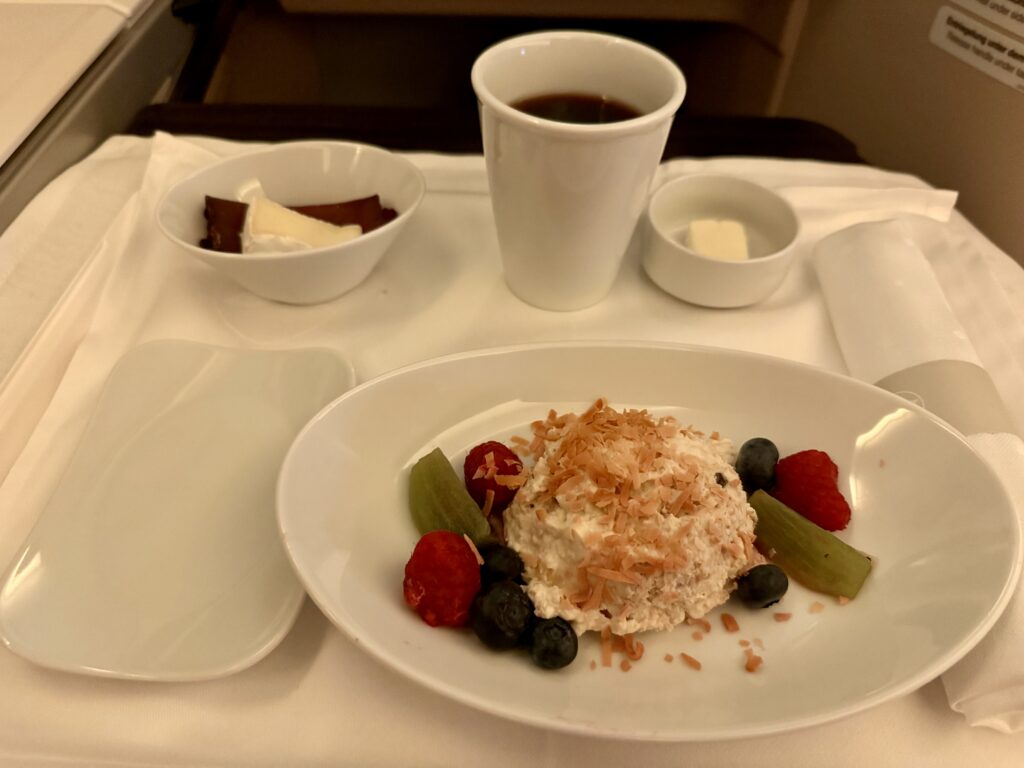 lufthansa business class breakfast