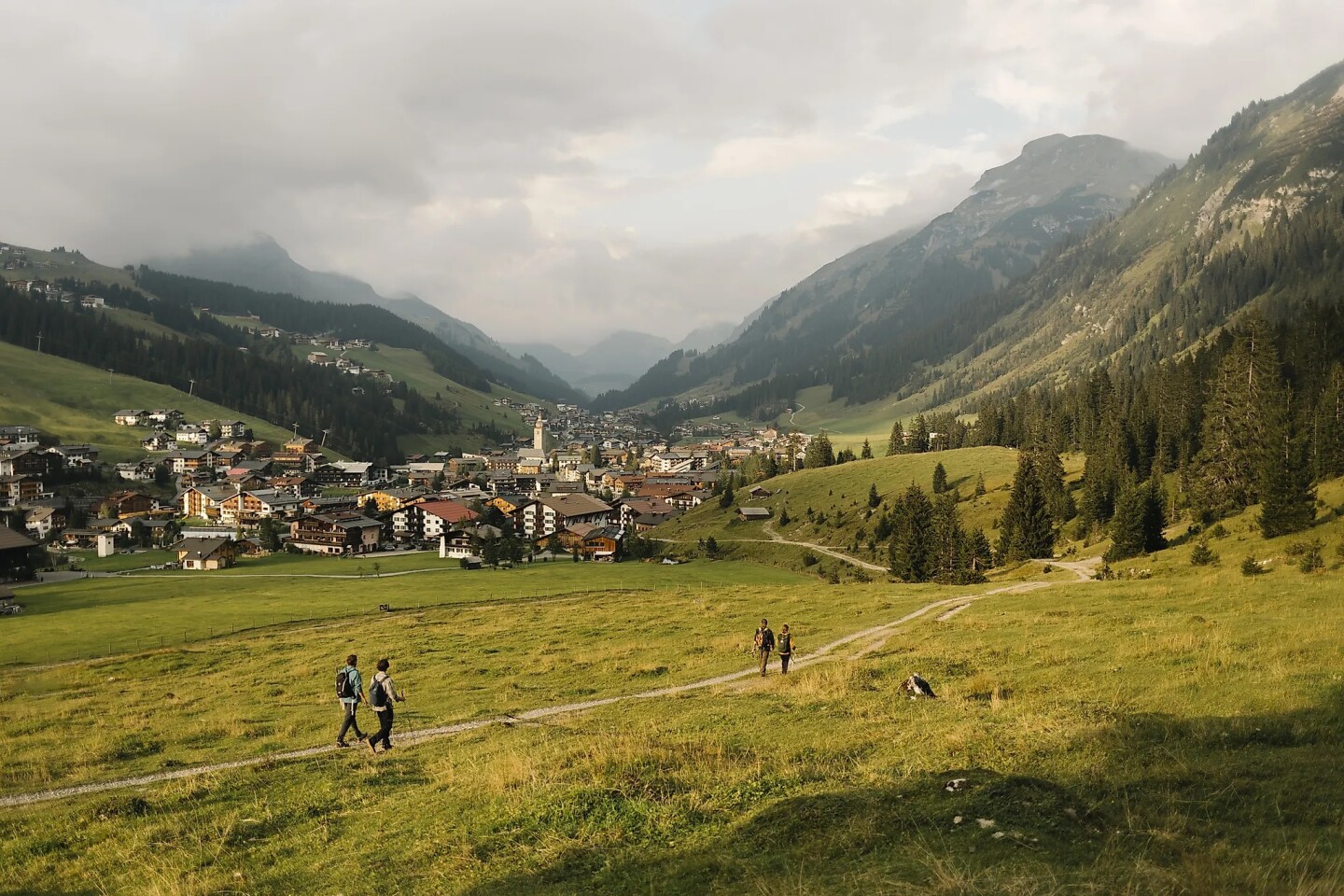 The Arlberg Trail connects Arlberg’s five villages and can be enjoyed on individual shorter treks or on one unforgettable 25-mile journey.