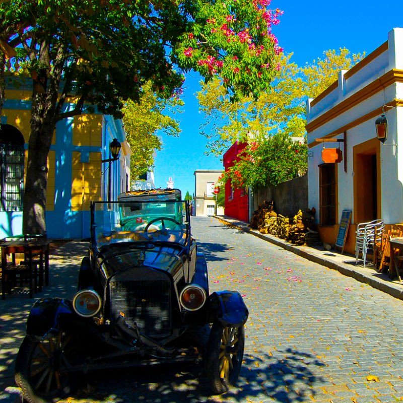 sacramento coloty uruguay colorful street and old car