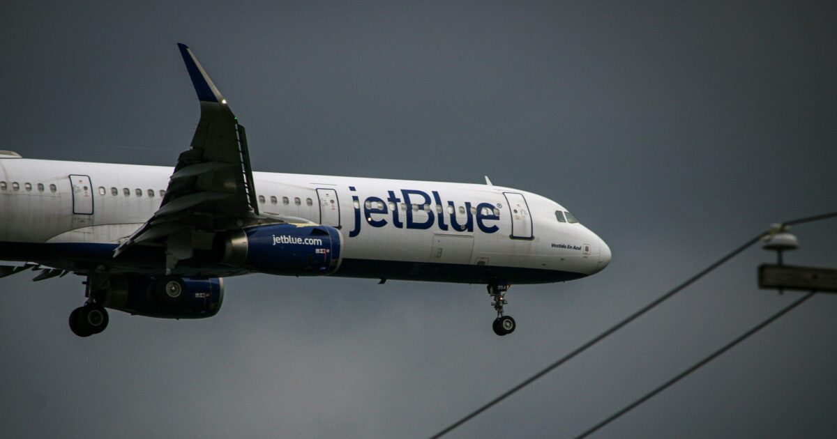 jetblue plane