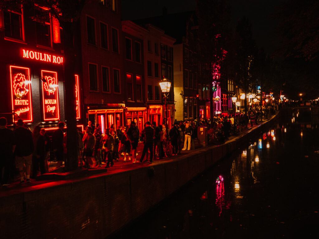 Is Amsterdam safe for solo female travelers