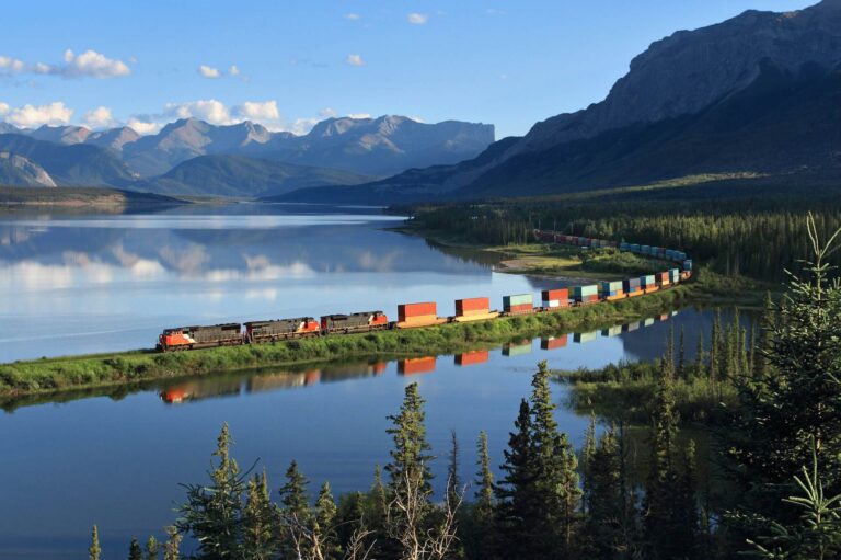 Taking the train in Canada: top tips and the best scenic routes
