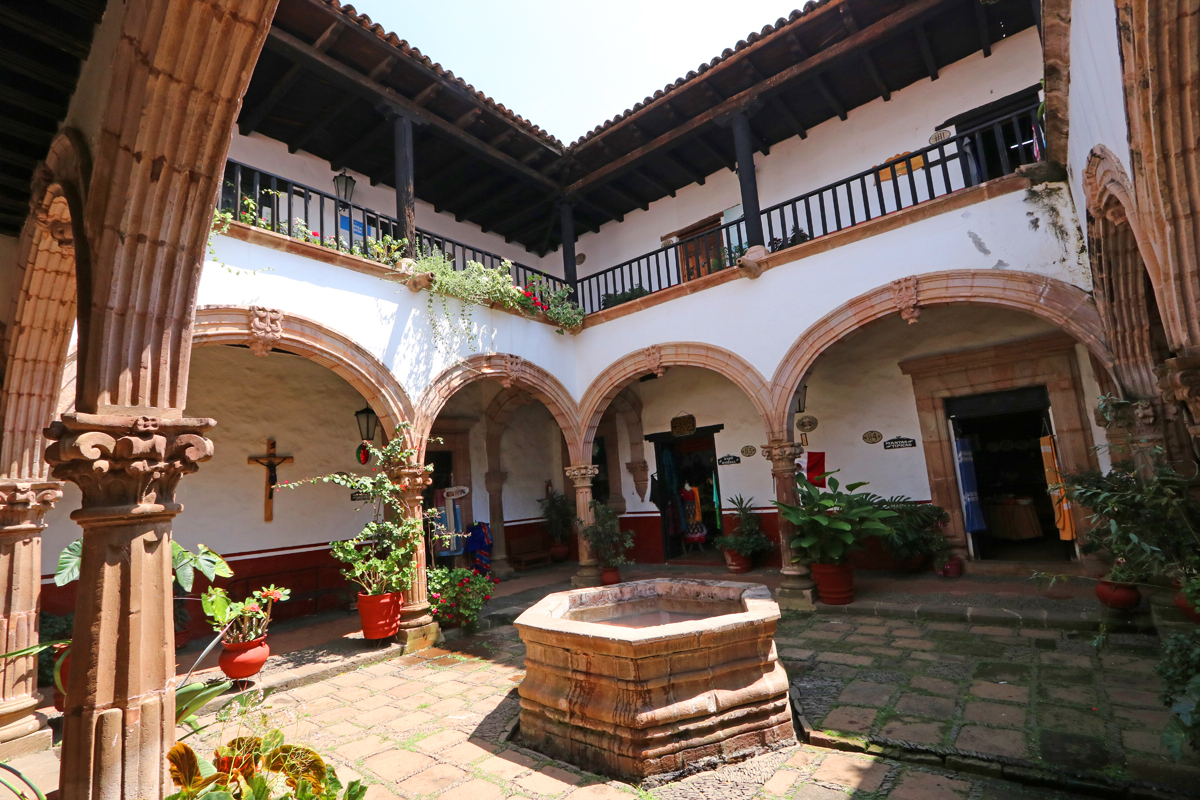 Casa de los Once Patios