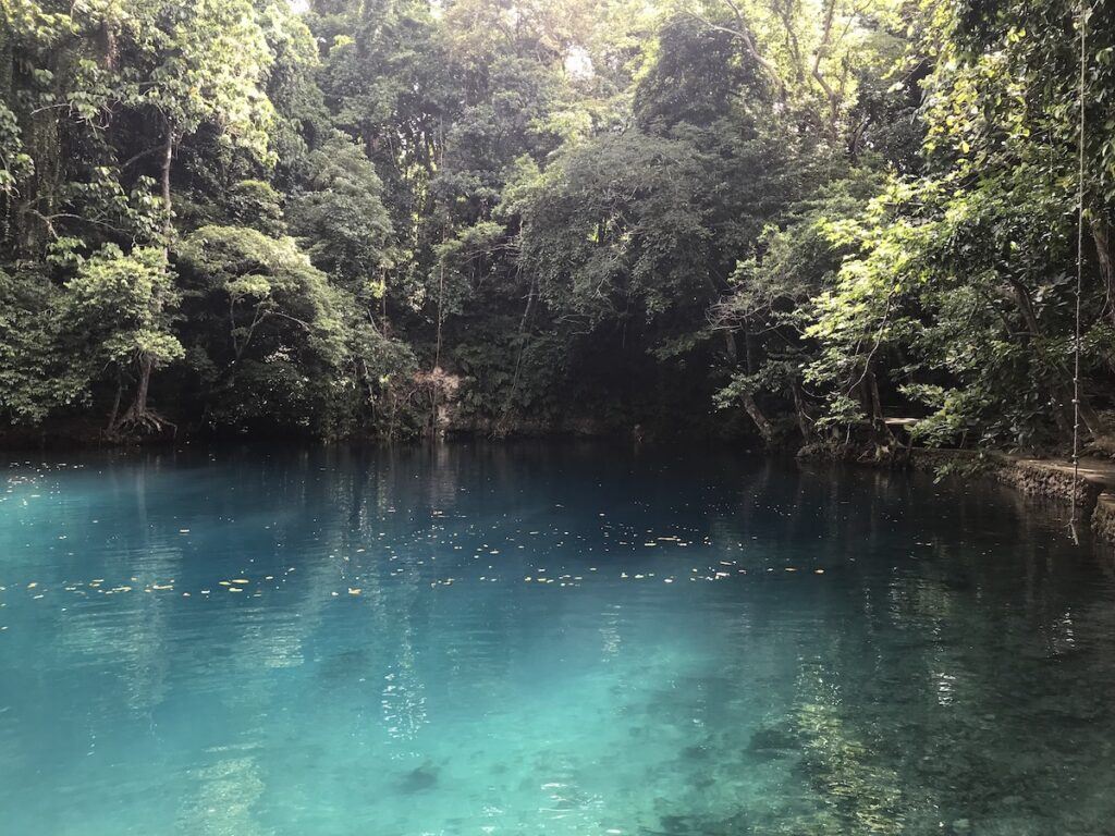 solo female travel Vanuatu