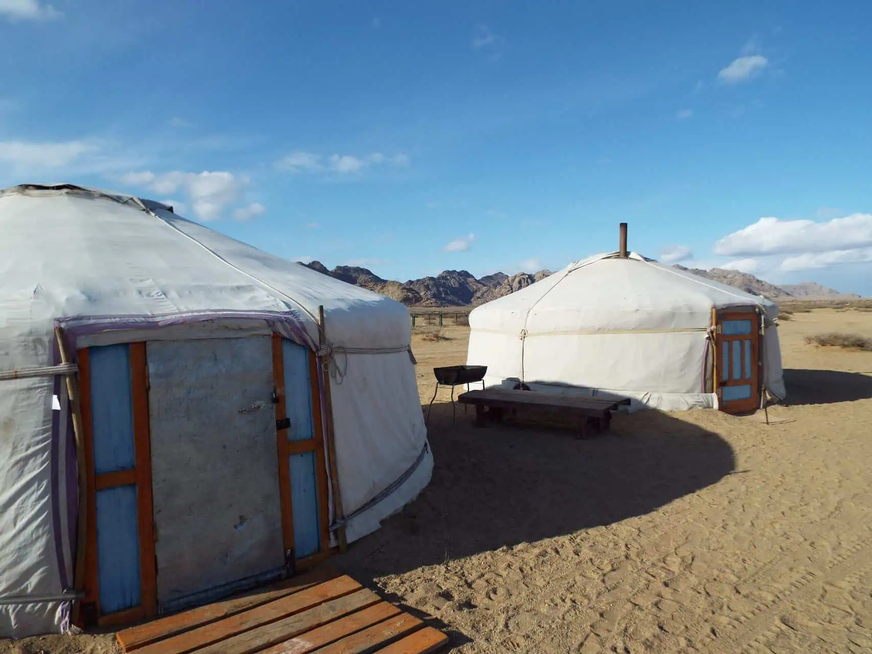 Mongolian ger (yurts) in the Gobi Desert by Very Tasty World