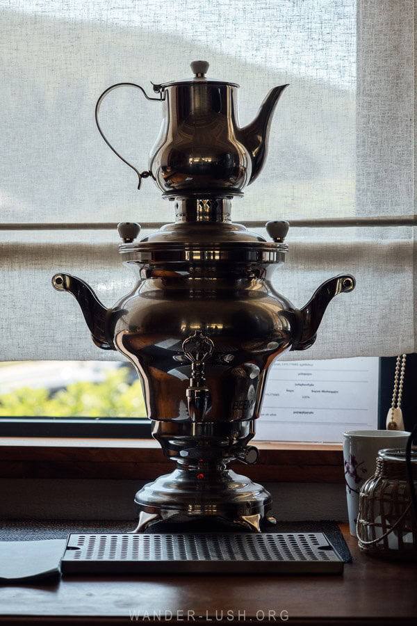 A samovar.