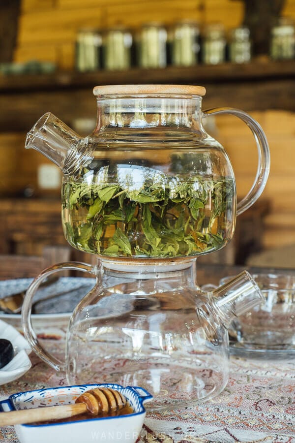 A pot of green tea at a degutation in Guria.