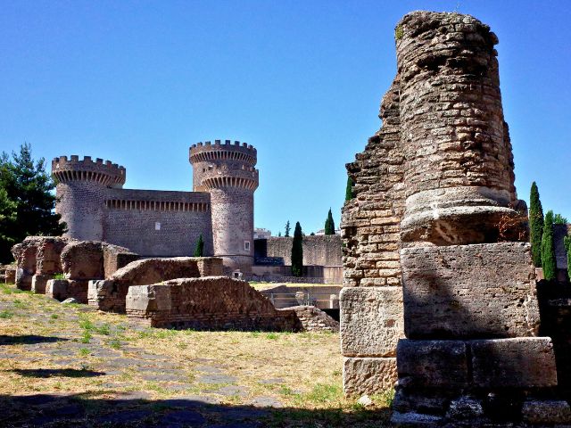 tivoli rocca pia castle