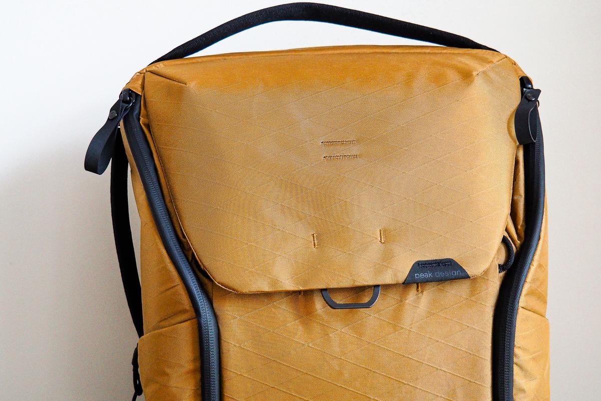 Peak Design Everyday Backpack in coyote color, ideal for travel and camera gear storage