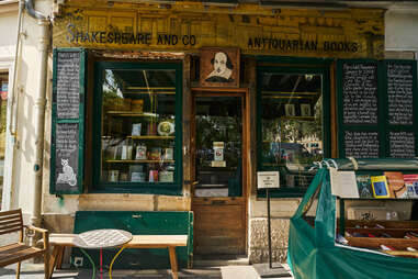 shakespeare and company paris france